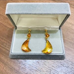 琥珀　コハク　イヤリング　アクセ